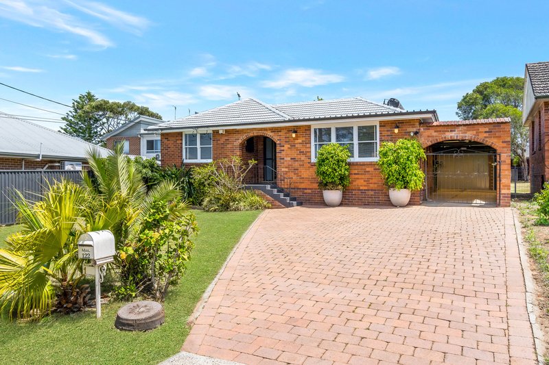 122 Gabo Crescent, Sadleir NSW 2168