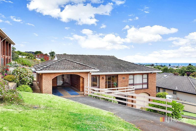 122 George Street, Devonport TAS 7310