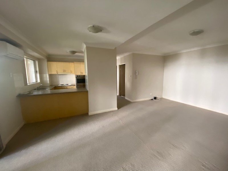 Photo - 1/22 Goulburn Street, Liverpool NSW 2170 - Image 2