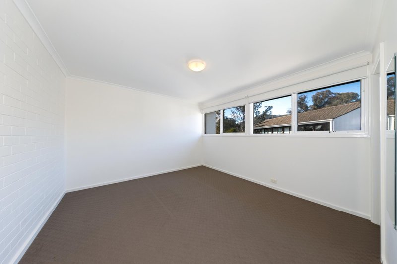 Photo - 122 Grayson Street, Hackett ACT 2602 - Image 6