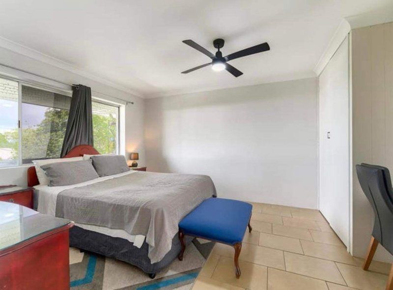 Photo - 1/22 Holmes Street, Moorooka QLD 4105 - Image 4