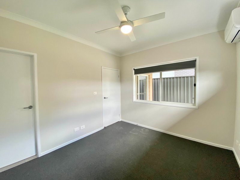 Photo - 1/22 Integrity Street, Cameron Park NSW 2285 - Image 8