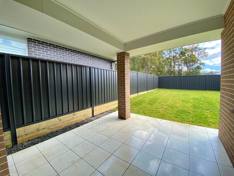 Photo - 1/22 Integrity Street, Cameron Park NSW 2285 - Image 12