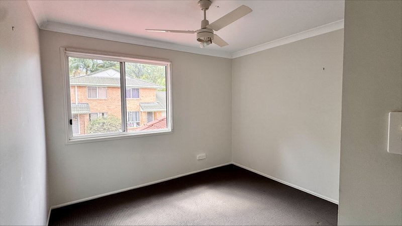 Photo - 122 Johnson Road, Hillcrest QLD 4118 - Image 4