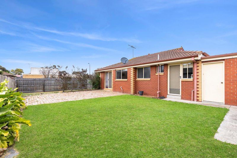 Photo - 1/22 Kantara Crescent, Lara VIC 3212 - Image 6