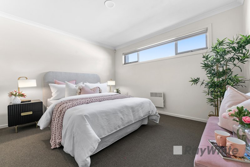 Photo - 122 Keneally Street, Dandenong VIC 3175 - Image 9