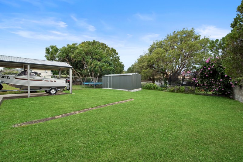 Photo - 122 Lascelles Street, Brighton QLD 4017 - Image 12