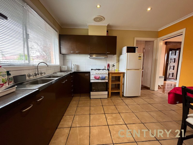 Photo - 1/22 Latimer Street, Noble Park VIC 3174 - Image 2