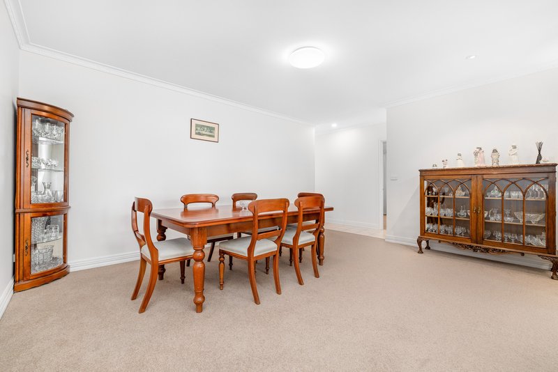 Photo - 1/22 Marsham Road, Mount Waverley VIC 3149 - Image 4