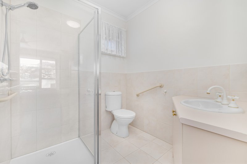 Photo - 1/22 Marsham Road, Mount Waverley VIC 3149 - Image 9