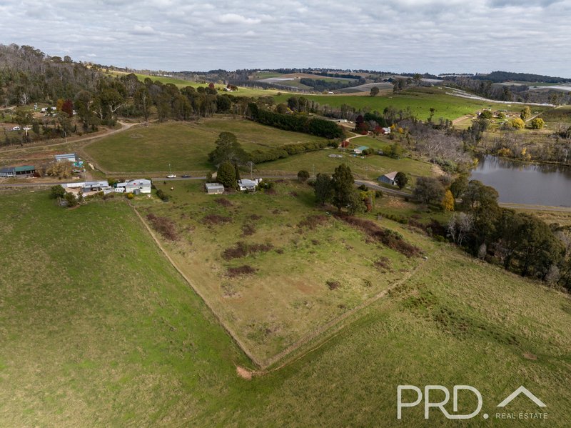 Photo - 122 Mayday Road, Batlow NSW 2730 - Image 2