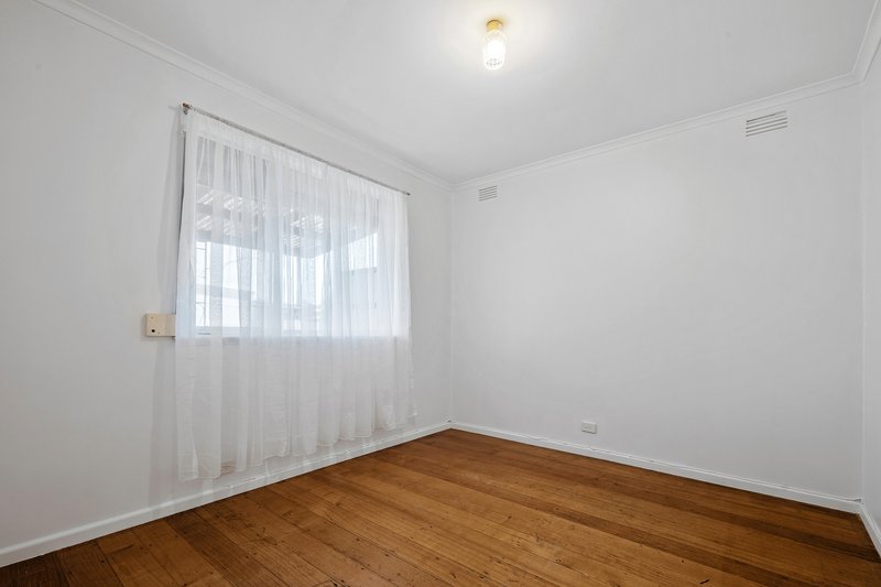 Photo - 122 Messmate Street, Lalor VIC 3075 - Image 15