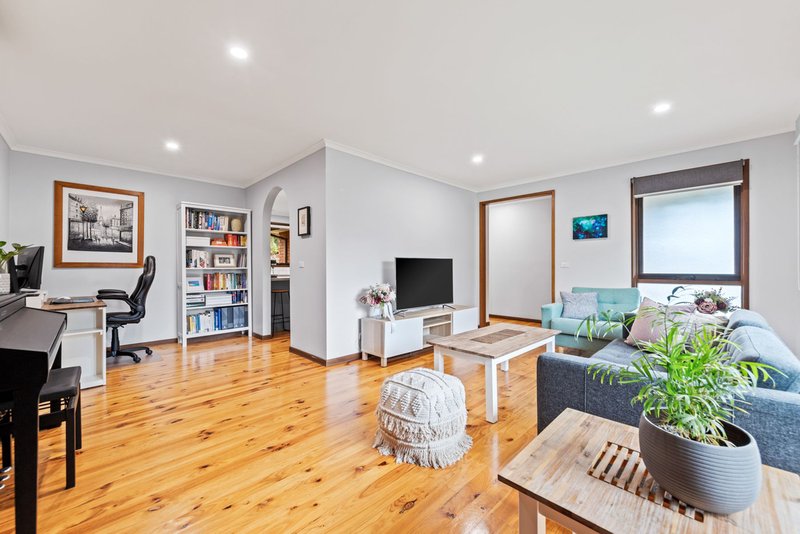 Photo - 1/22 Neilson Street, Bayswater VIC 3153 - Image 5