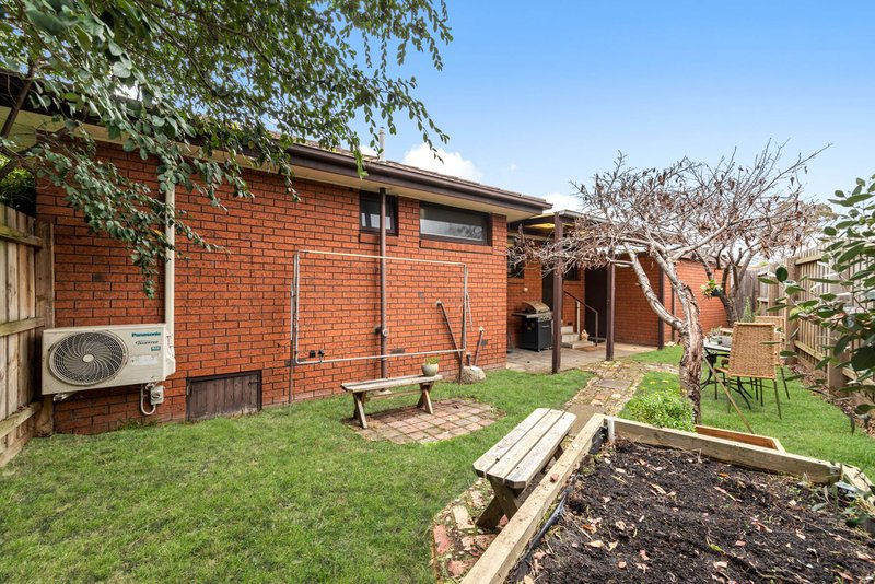 Photo - 1/22 Neilson Street, Bayswater VIC 3153 - Image 11