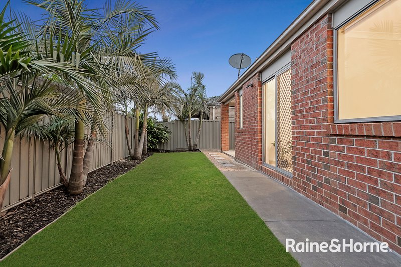 Photo - 122 Nelson Street, Cranbourne East VIC 3977 - Image 18