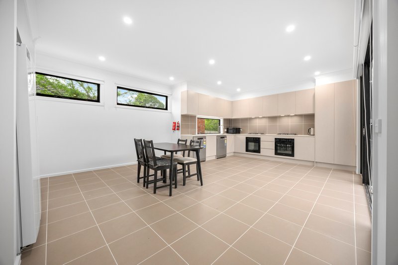 Photo - 1/22 Neville Street, Box Hill South VIC 3128 - Image 2