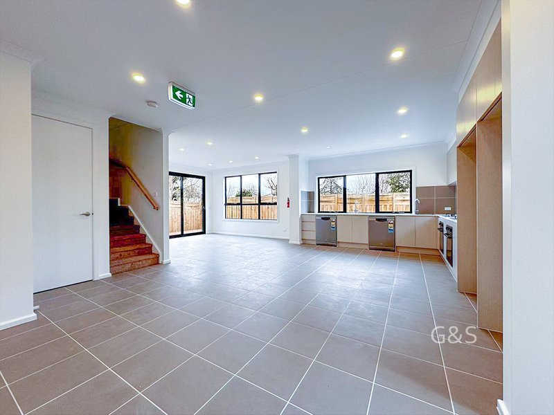 Photo - 1/22 Neville Street, Box Hill South VIC 3128 - Image 12