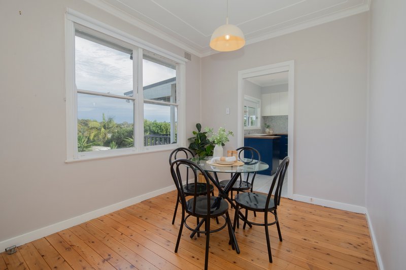 Photo - 122 Northcott Drive, Adamstown Heights NSW 2289 - Image 4
