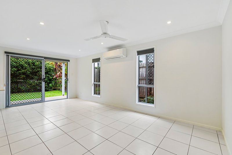 Photo - 1/22 Silver Wattle Grove, Peregian Springs QLD 4573 - Image 8