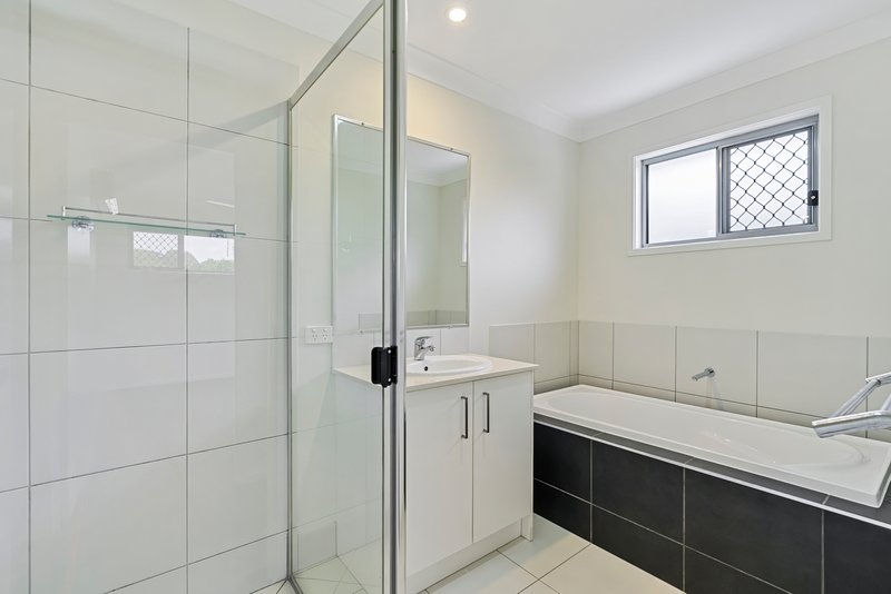Photo - 1/22 Silver Wattle Grove, Peregian Springs QLD 4573 - Image 15