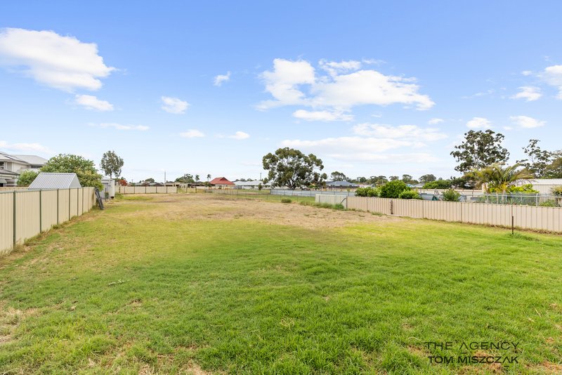 Photo - 122 Station Street, East Cannington WA 6107 - Image 32