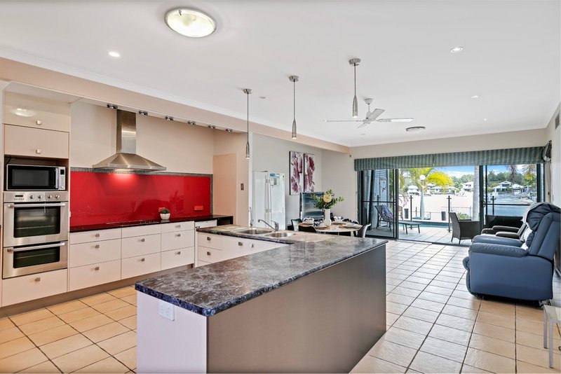 Photo - 122 Tepequar Drive, Maroochydore QLD 4558 - Image 7