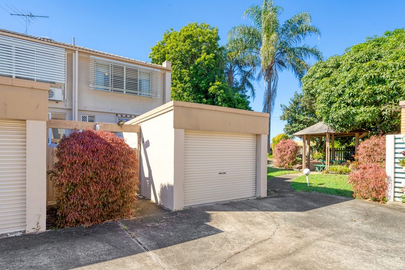 Photo - 12/2 Venus Court, Banksia Beach QLD 4507 - Image 4