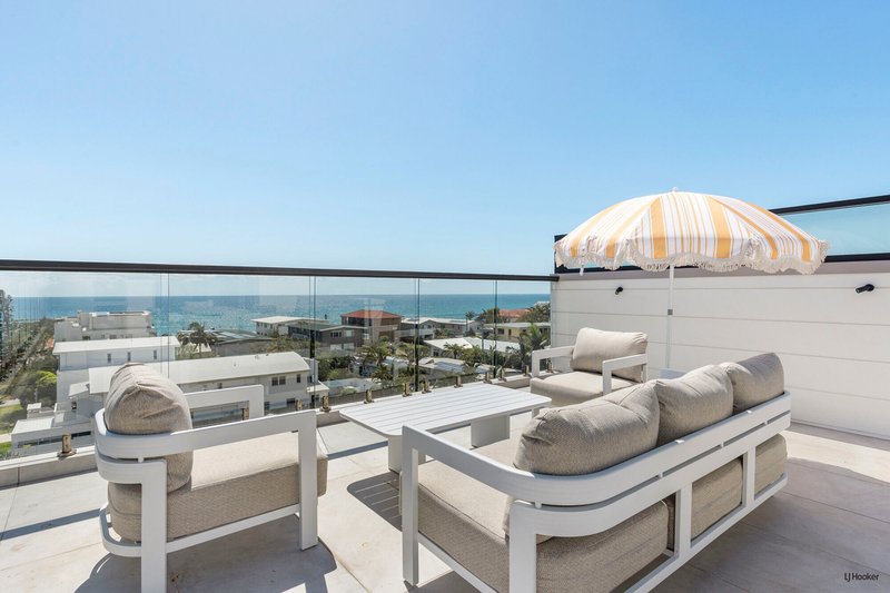 Photo - 1/22 Wagawn Street, Tugun QLD 4224 - Image 2
