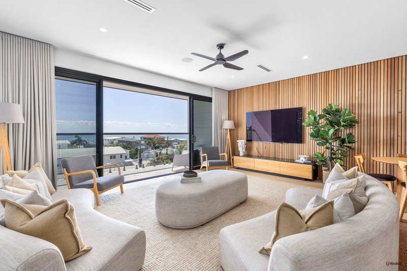 Photo - 1/22 Wagawn Street, Tugun QLD 4224 - Image 4