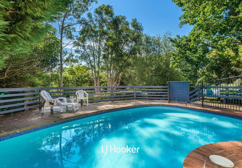 Photo - 122 Warrimoo Avenue, St Ives NSW 2075 - Image 4