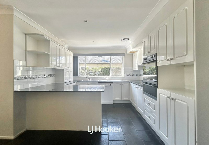 Photo - 122 Warrimoo Avenue, St Ives NSW 2075 - Image 9