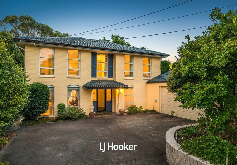 Photo - 122 Warrimoo Avenue, St Ives NSW 2075 - Image 1