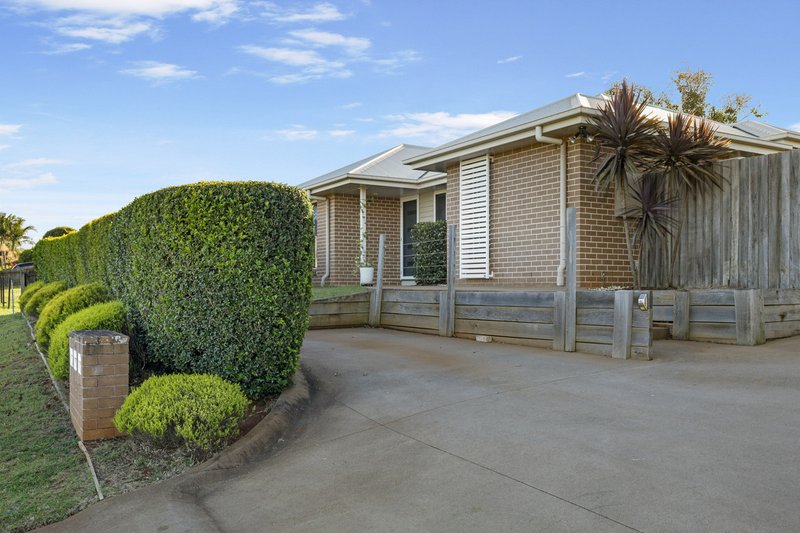 Photo - 1/22 Wigan Avenue, Highfields QLD 4352 - Image 1