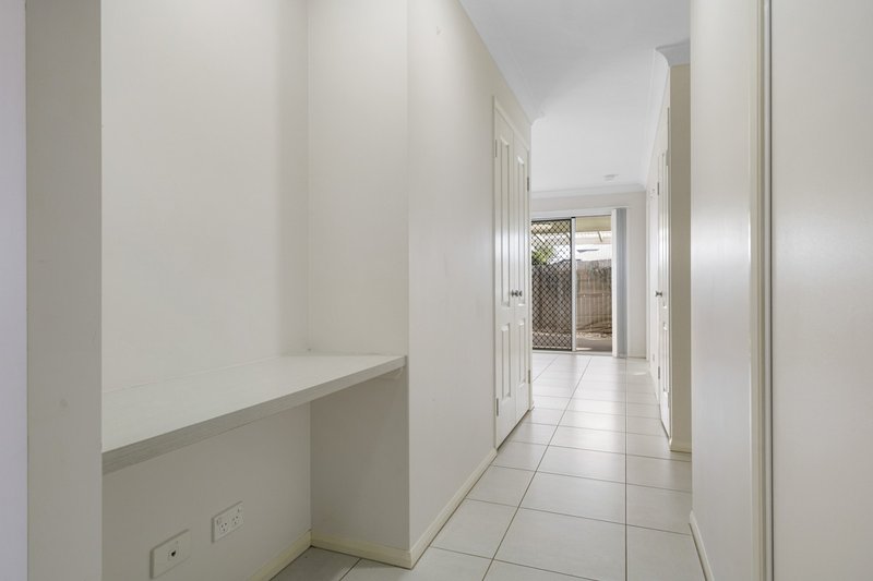 Photo - 1/22 Wigan Avenue, Highfields QLD 4352 - Image 8