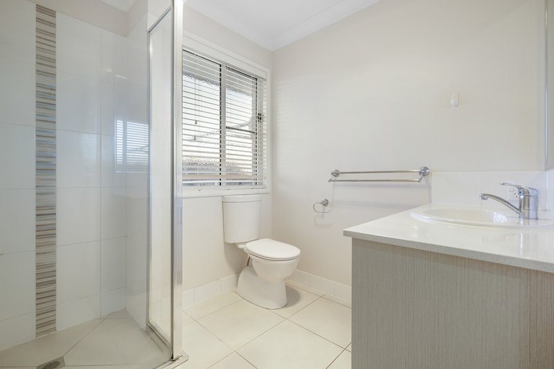 Photo - 1/22 Wigan Avenue, Highfields QLD 4352 - Image 9