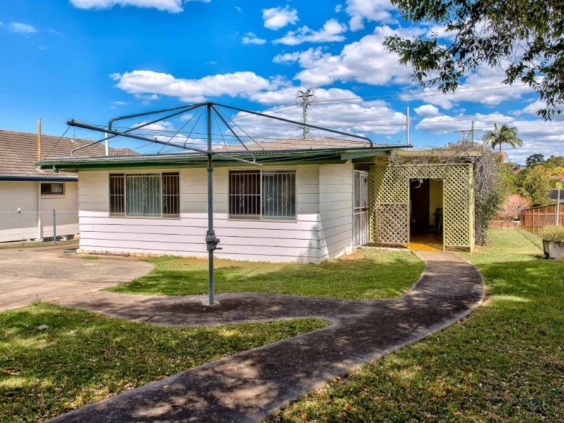 Photo - 122 Wishart Road, Upper Mount Gravatt QLD 4122 - Image 15