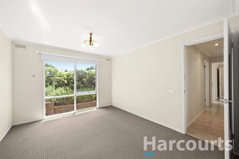 Photo - 122 Yarana Drive, Mount Helen VIC 3350 - Image 12