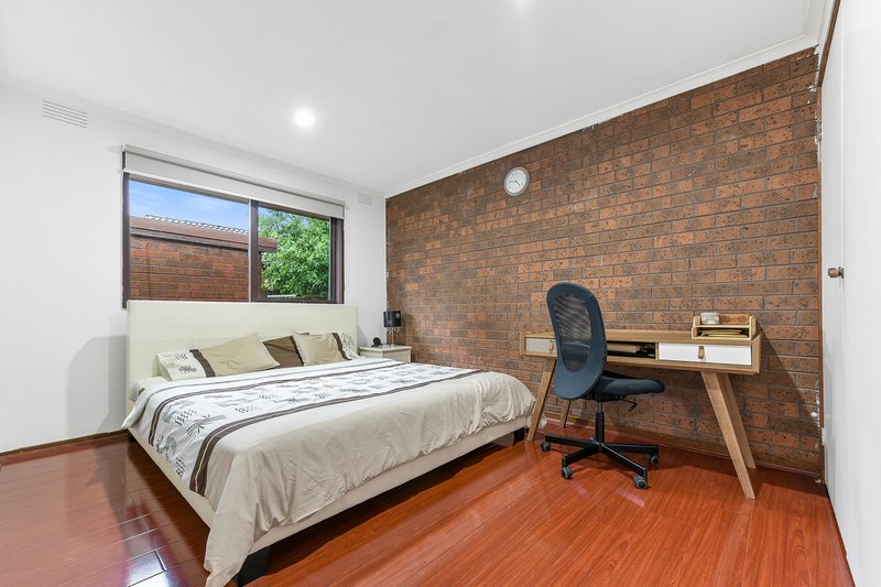 Photo - 1/220-222 Warrigal Road, Oakleigh South VIC 3167 - Image 5