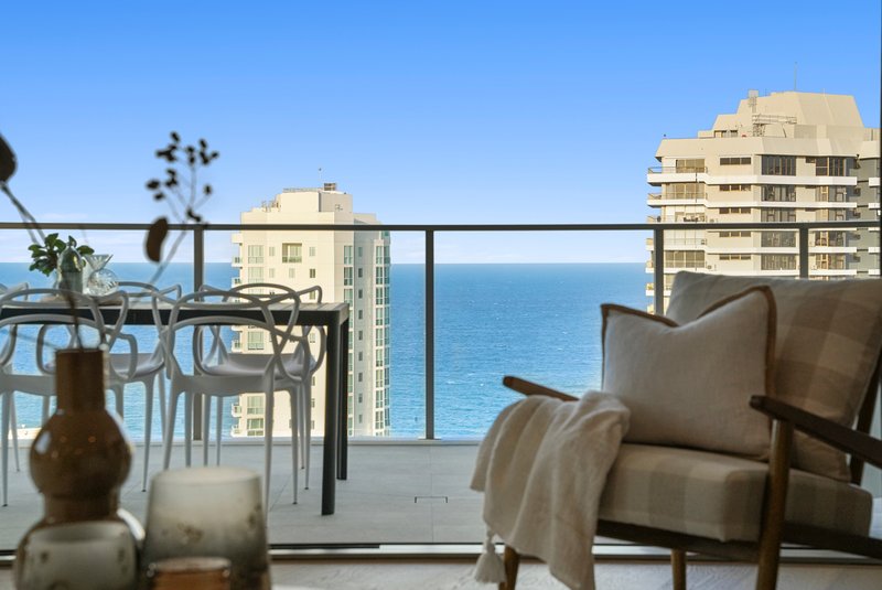 Photo - 12202/11 Cronin Avenue, Main Beach QLD 4217 - Image 2