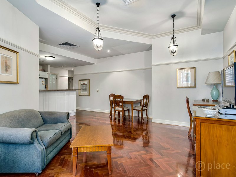 Photo - 12/208 Adelaide Street, Brisbane City QLD 4000 - Image 3