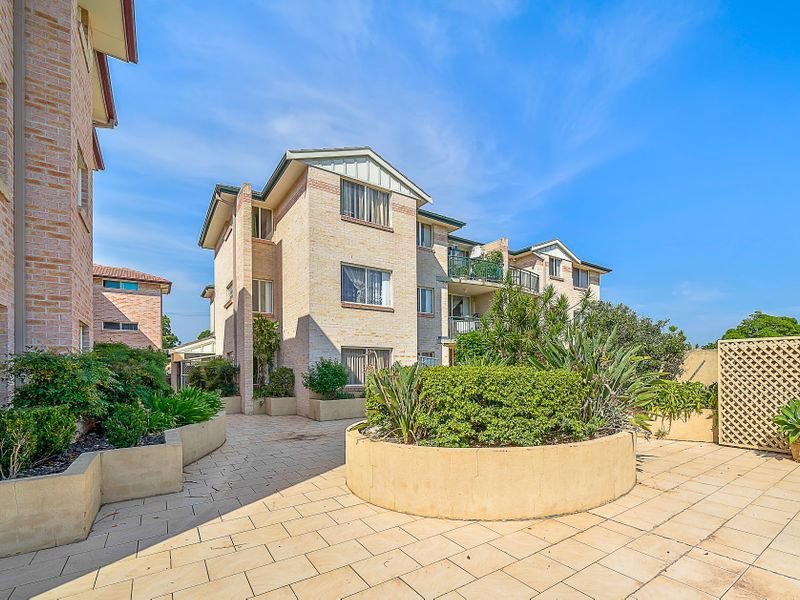 Photo - 12/21-27 Amy Street, Regents Park NSW 2143 - Image 3