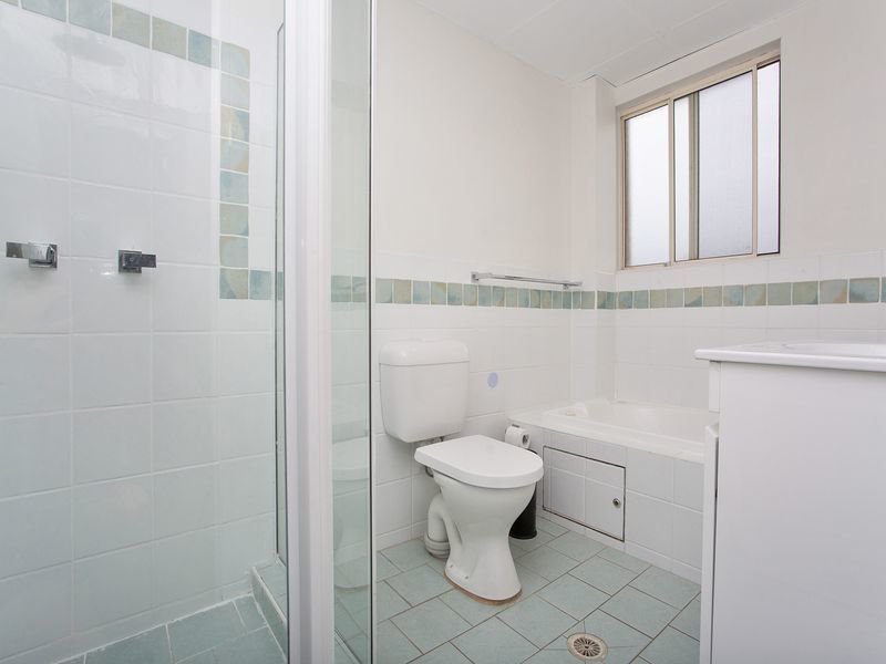 Photo - 12/21-27 Amy Street, Regents Park NSW 2143 - Image 5