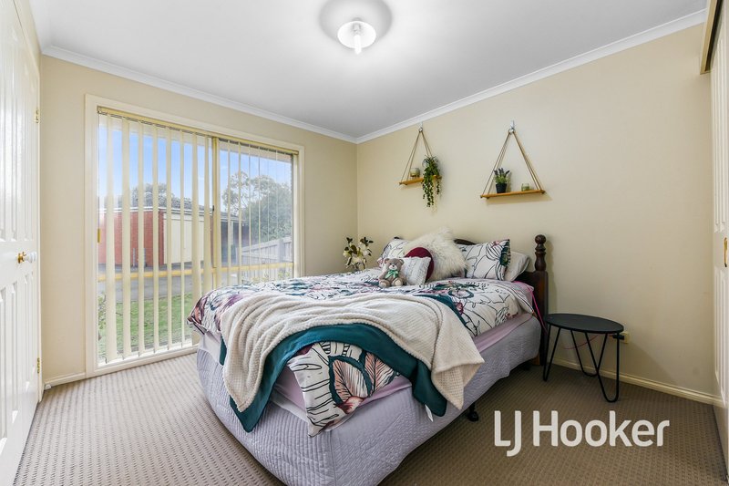 Photo - 12/21 Merrijig Avenue, Cranbourne VIC 3977 - Image 8