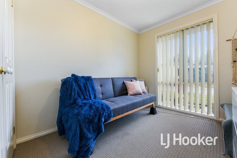 Photo - 12/21 Merrijig Avenue, Cranbourne VIC 3977 - Image 10