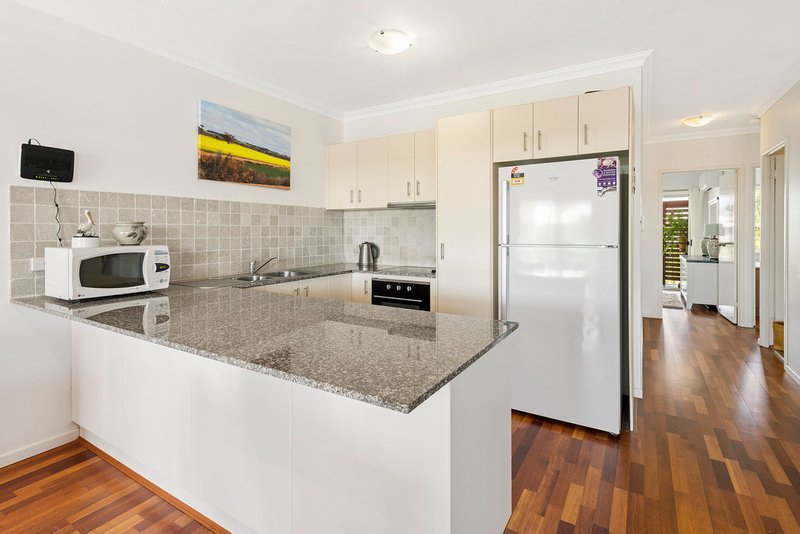 Photo - 12/21 Shute Harbour Road, Cannonvale QLD 4802 - Image 3