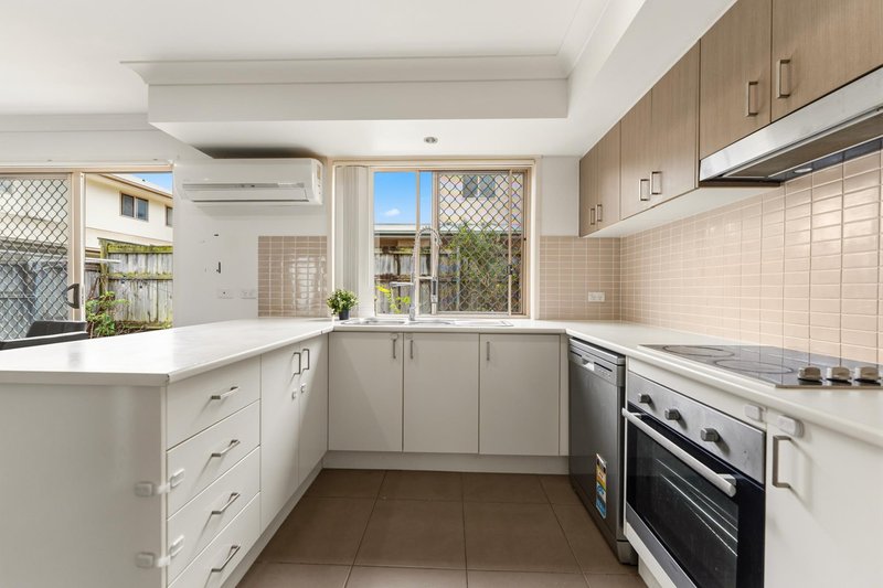 Photo - 122/172-180 Fryar Road, Eagleby QLD 4207 - Image 7