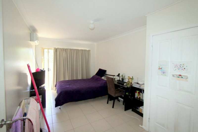 Photo - 1/222 Borilla Street, Emerald QLD 4720 - Image 8