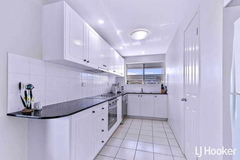 Photo - 12/22 Robert Street, Clontarf QLD 4019 - Image 2