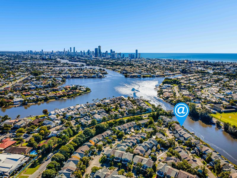 Photo - 122/215 Cottesloe Drive, Mermaid Waters QLD 4218 - Image 2