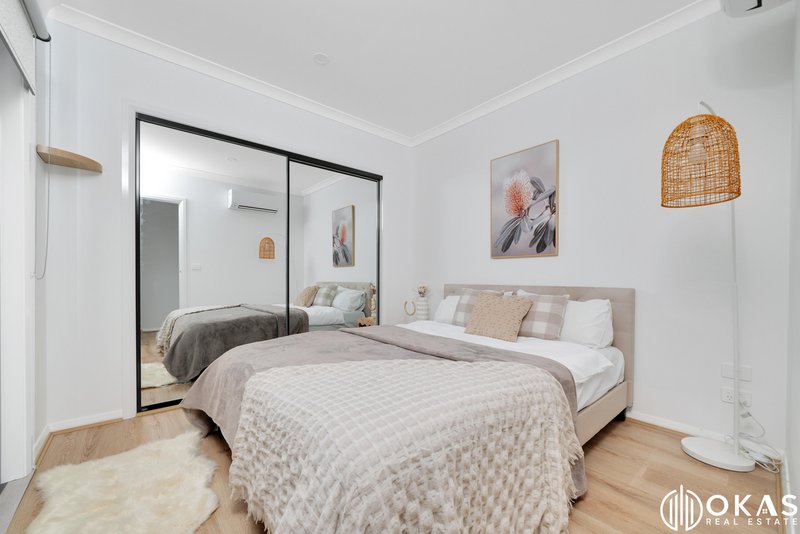 Photo - 12/23 Skypac Drive, Truganina VIC 3029 - Image 3